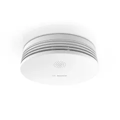 Ein weißer Rauchmelder von Bosch, der an der Decke montiert ist. Er zeigt das Bosch-Logo und eine Lautsprecheröffnung. Hier erfahren Sie, wie Sie die Bosch TwinGuard Batterie wechseln.
