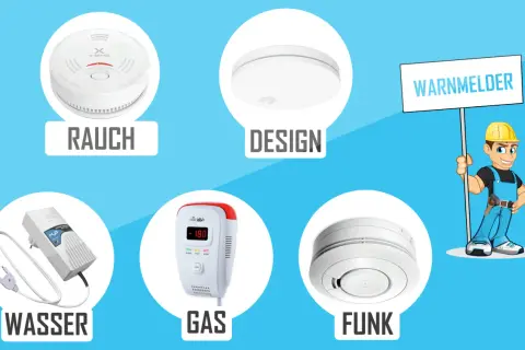 Rauch-, Wasser-, Gas- und Funkwarnmelder im Test. Ein Handwerker hält ein Schild mit der Aufschrift "Warnmelder".