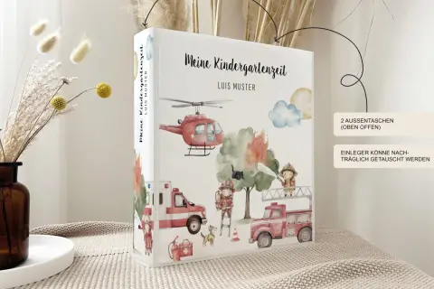 Ordner "Meine Kindergartenzeit" mit Feuerwehr-Motiv. Ideal als Kita-Material für Erinnerungen. Enthält Rettungsfahrzeuge, Helfer und niedliche Tiere.