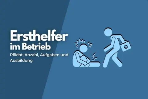 Erste-Hilfe-Unterweisung im Betrieb: Ein Ersthelfer eilt mit einer Tasche zu einer verletzten Person.