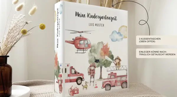 Ordner "Meine Kindergartenzeit" mit Feuerwehr-Motiv. Ideal als Kita-Material für Erinnerungen. Enthält Rettungsfahrzeuge, Helfer und niedliche Tiere.