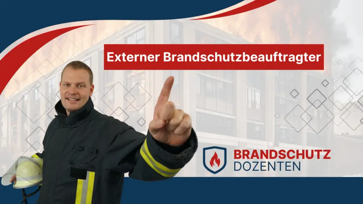 Feuerwehrmann erklärt: externer Brandschutzbeauftragter Kosten. Im Hintergrund brennendes Gebäude. Brandschutz Dozenten.