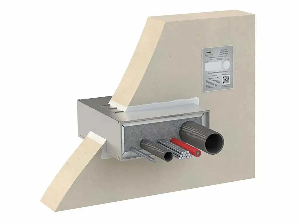 Brandschott Kabel: Ein Schnitt durch eine Wand zeigt eine Brandschutzmanschette mit verschiedenen Kabeln und Rohren, die sicher durch die Wand geführt werden.